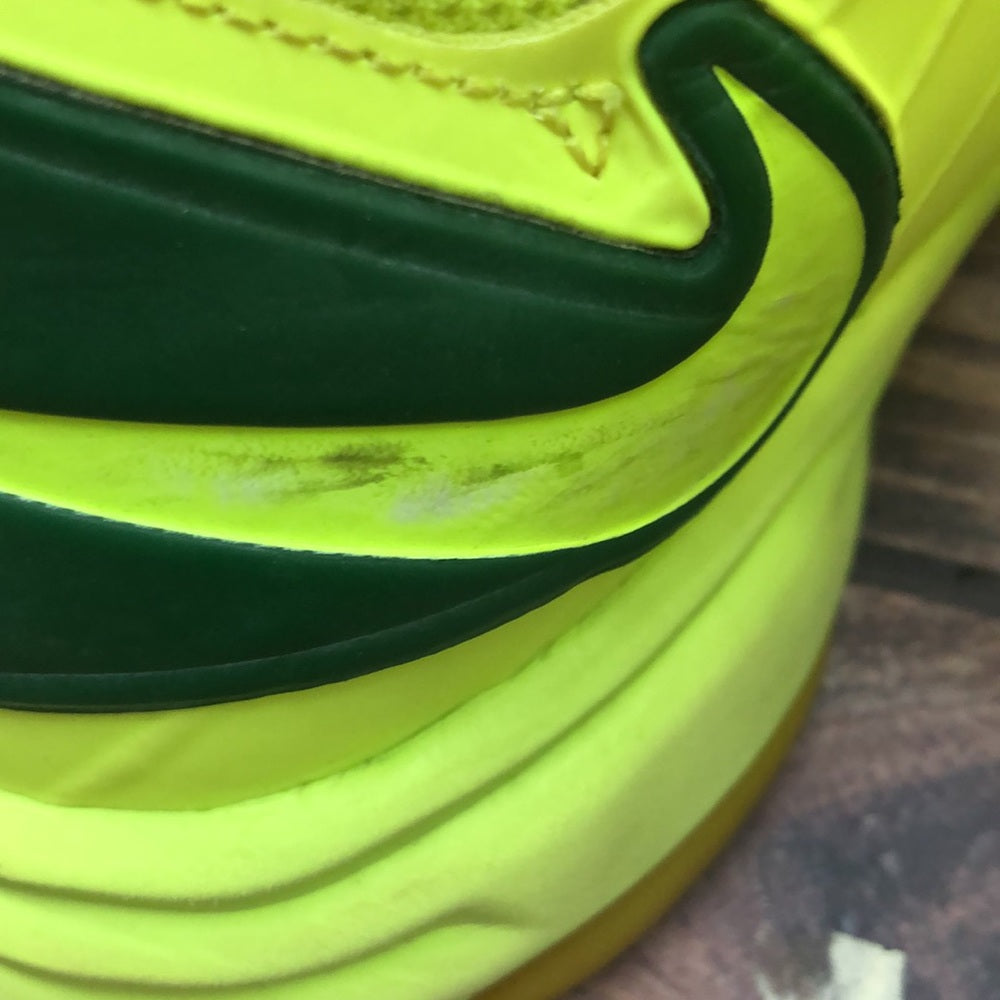 Nike Hyperdunks sz 5y boys lime green and dark green sneakers