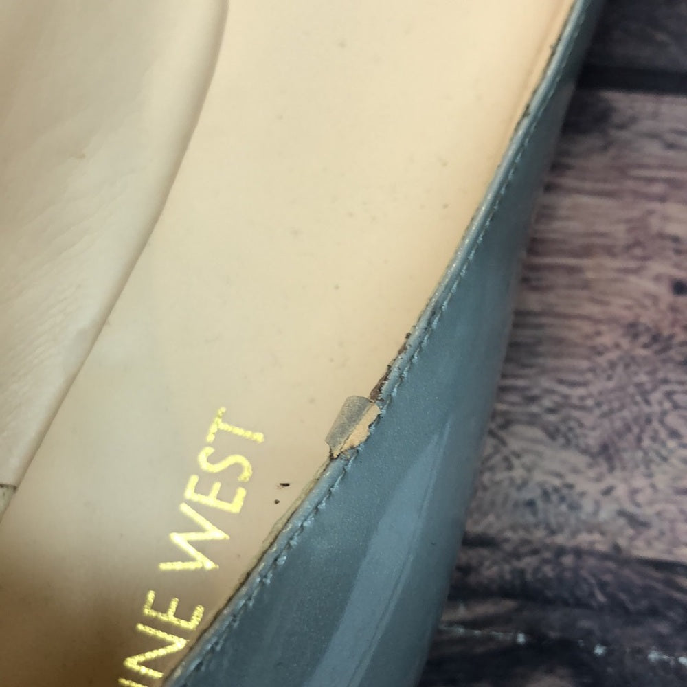 Nine West sz 9 silver women shoes