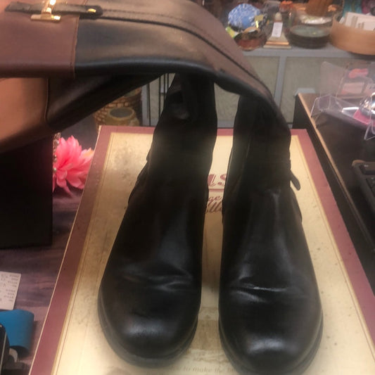 Bass sz 9m women black and brown boots