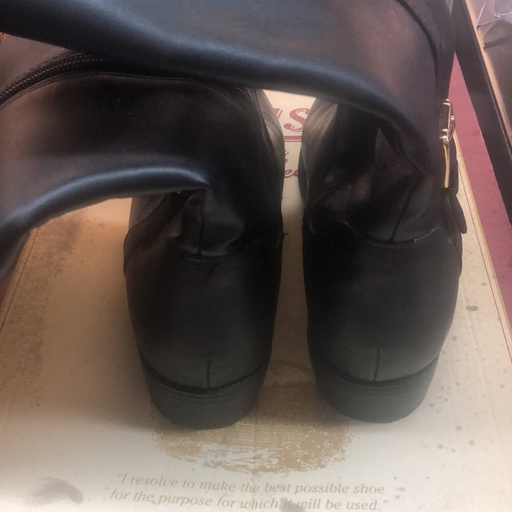 Bass sz 9m women black and brown boots