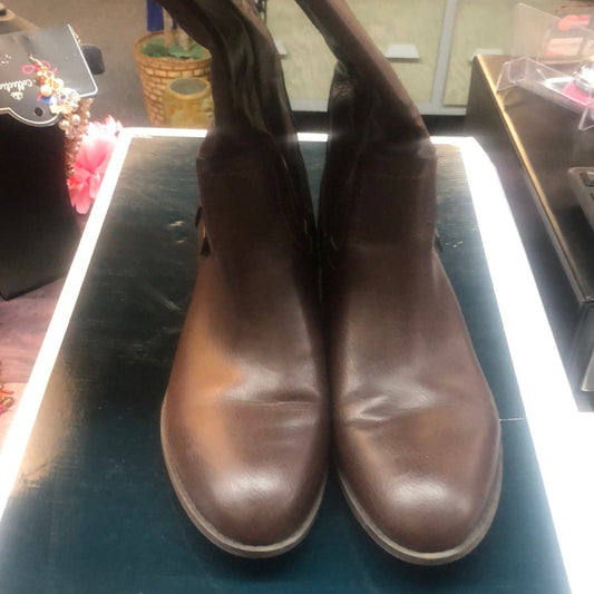 Karen Scott sz 9 women brown boots