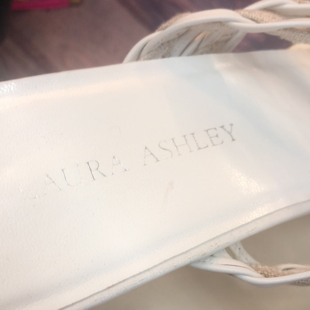Laura Ashley sz 10 women white shoes