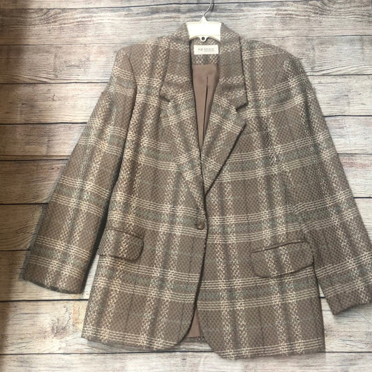A.G. Bruce sz unknown blazer