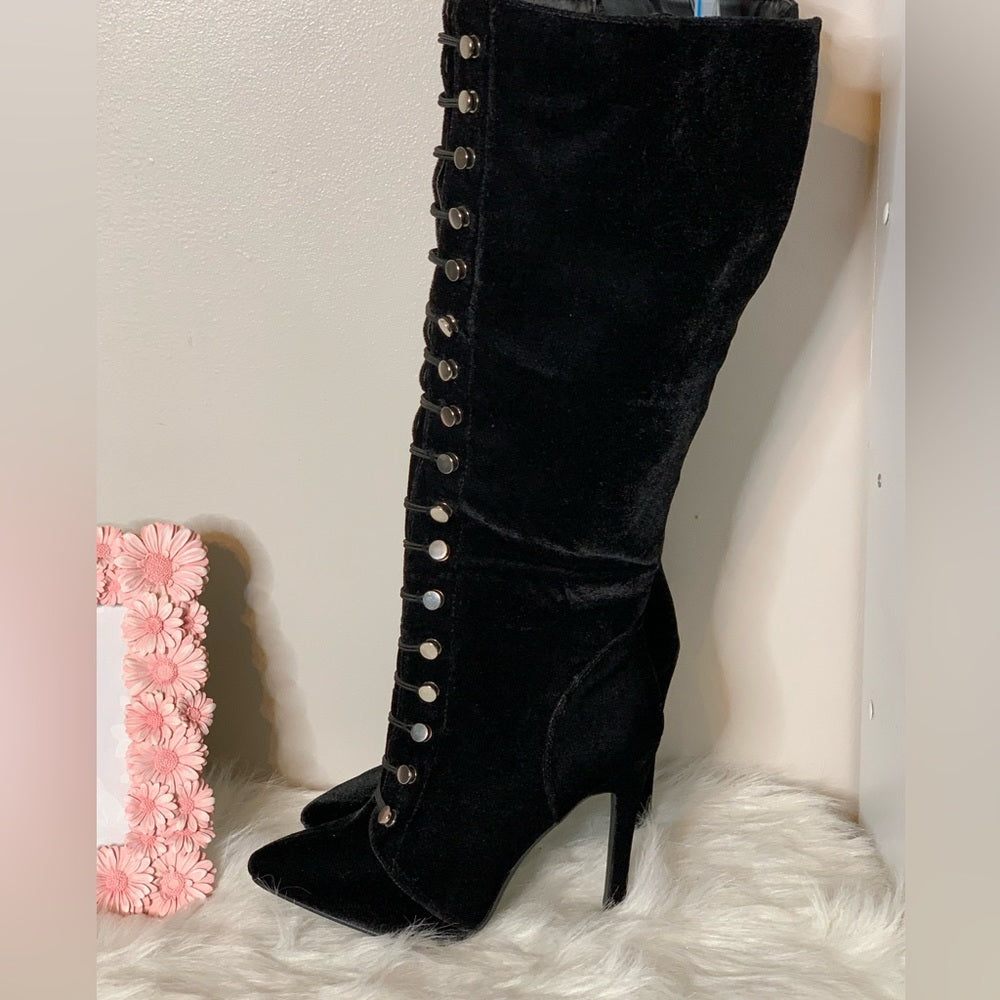 Size 8 velvet heeled boots